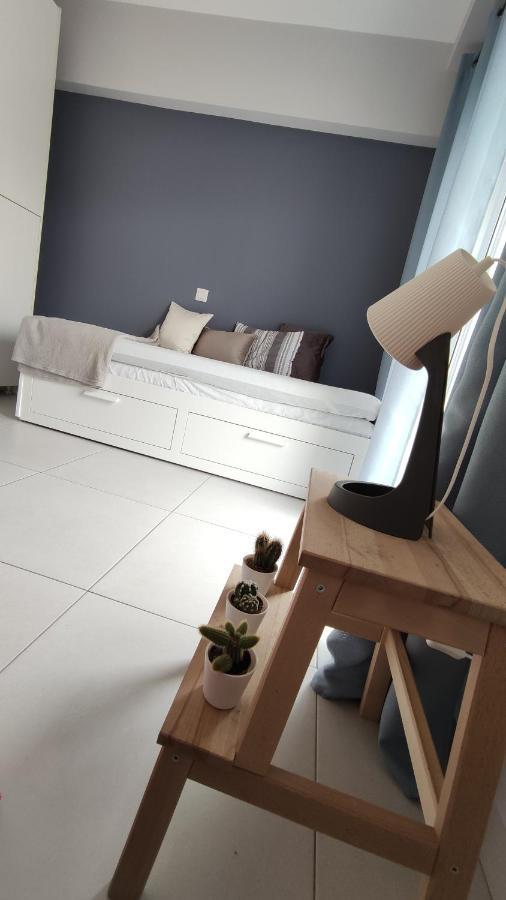 Two Bedroom Apartment In アテネ エクステリア 写真